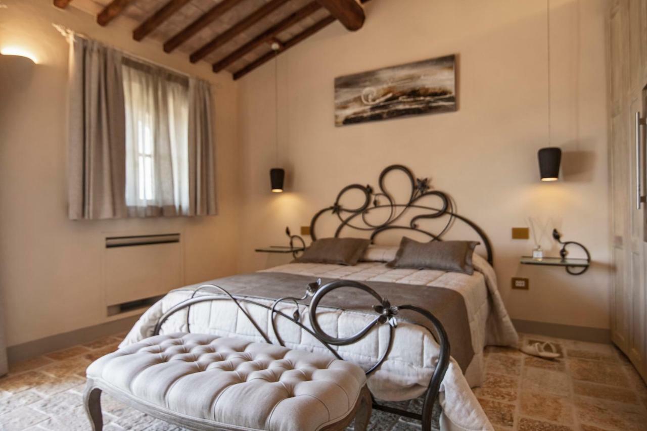 Capanna Suites Монтальчино Экстерьер фото